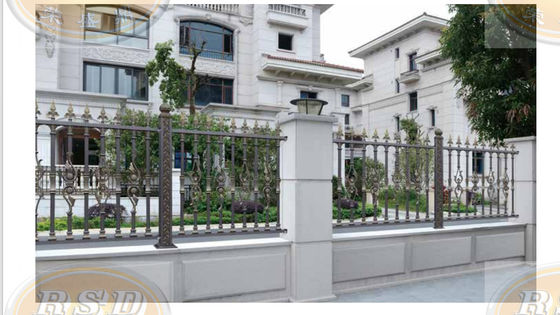 Weatherproof Aluminum Protective Railings Safety Design Powder Coated Finish