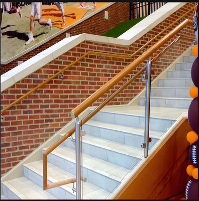 Transparent Balcony Glass Balustrade , Outdoor 10mm Tempered Glass Balcony Fence