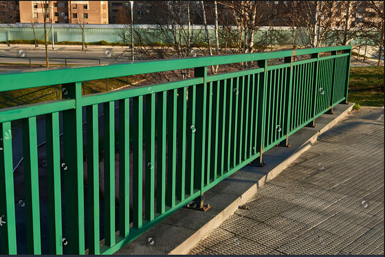 Heavy Duty Metal Security Fence Panels Customizable Color Outdoor Safety Design