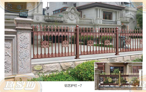 Perisai keamanan aluminium modern untuk tangga, Balkon berlapis bubuk Balustrade keamanan